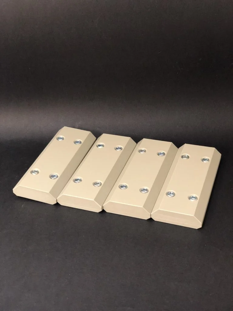 Plaques métalliques